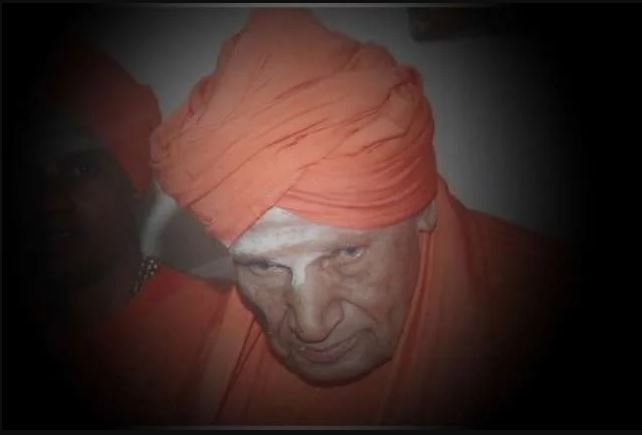 110 Year Old Swamiji, India's Walking God...
