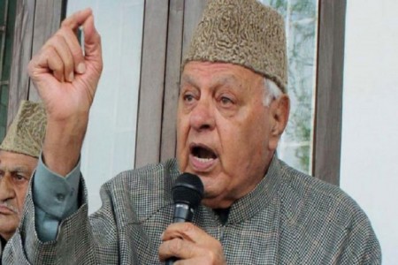 Farooq abdullah makes a controversial statement over Pulwama terror attack