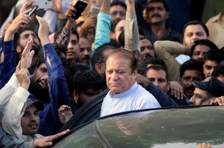 Pakistan prime minister Nawaz sharif gets bail on medical grounds, ourvoice, werIndia