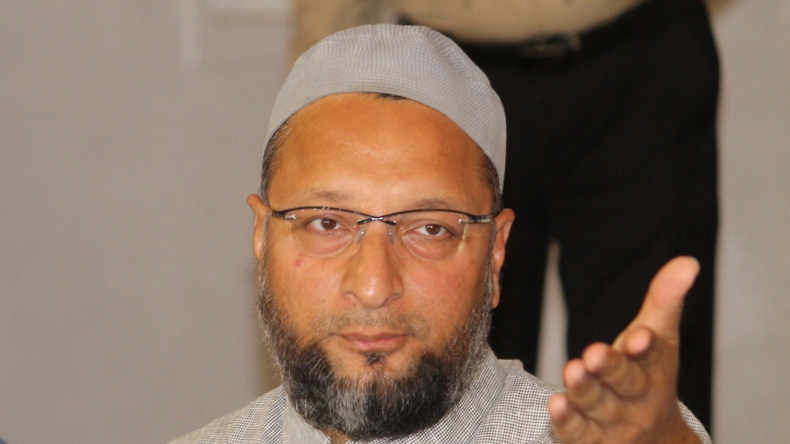 AIMIM Chief Asaduddin Describes Congress Party And BJP As “ Ek Hi Sikke Ke Chate Bate”