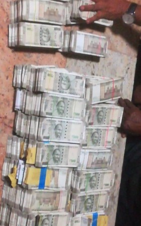 Election Commission Flying Squad officials have seized Rs 2.10 crore in cash near Perambalur, ourvoice, werIndia