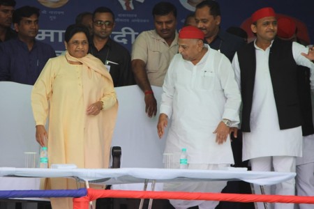 Mayawati calls PM Modi a 'fake OBC' while sharing the stage with Mulayam Singh after 25 years