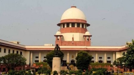 Supreme Court admits plea to lift ban on Muslim women entering mosques