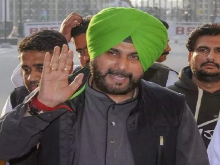 navjot singh siddhu delivers controversial statement during election campaigning in bihar
