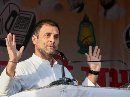 rahul gandhi offers 4 seats to aap in delhi for alliance