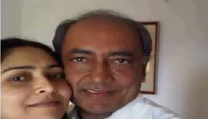 TV Journalist Amrita Rai Tied Knot With Congress Party Leader DigVijay Singh