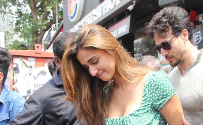 Disha Patani Bollywood Actress Crowded By Her Fans In Mumbai