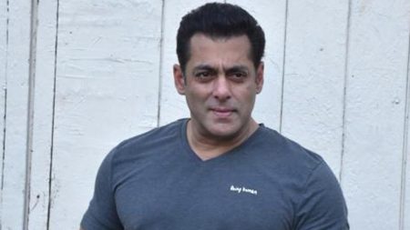 Salman Khan gets away from fake affidavit charges