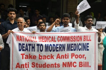 Doctors protest against the Medical Commission Bill