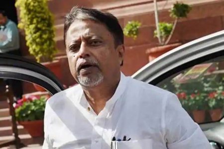 Party hopping continues as Mukul Roy claims 107 TMC MLA's to join the BJP
