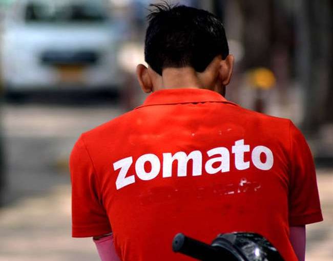 व्यक्ति ने एक गैर-हिंदू द्वारा ज़ोमैटो के माध्यम से वितरित किए गए भोजन को माना किया