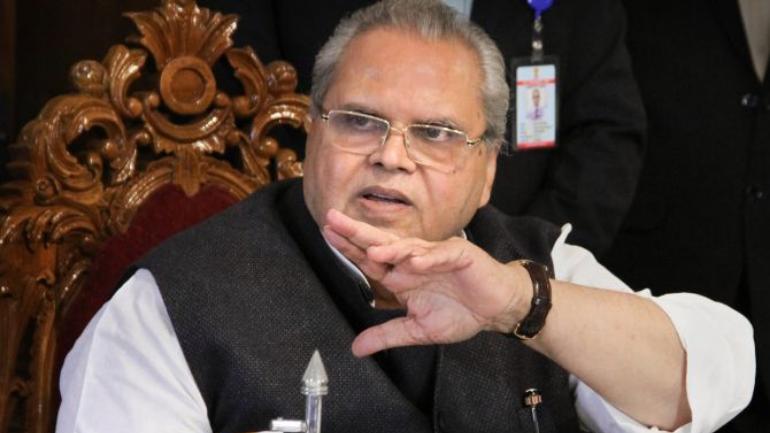 Satya Pal Malik announces that phone connectivity will be restored in phases