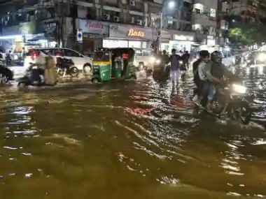 Hussain Sagar Lake Hyderabad Retaining Wall Collapses Partially Due to Heavy Rain