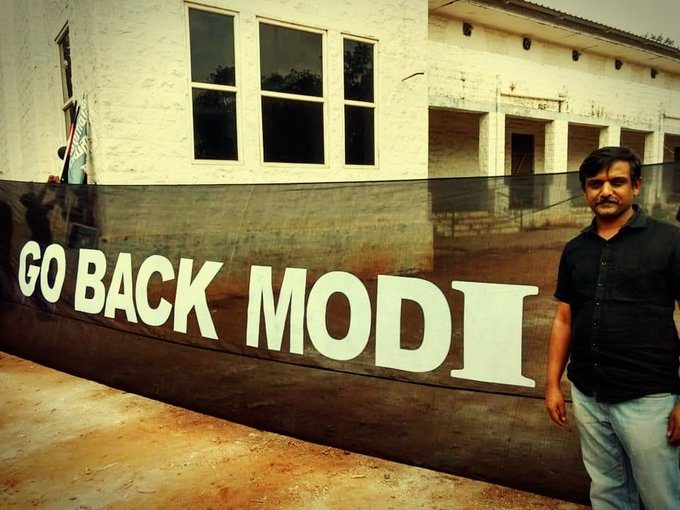 DISGRACEFUL - RIGHT BEFORE MODI-XI SUMMIT NEAR CHENNAI, SOME TAMILIANS SPREAD "GO BACK MODI" MESSAGES