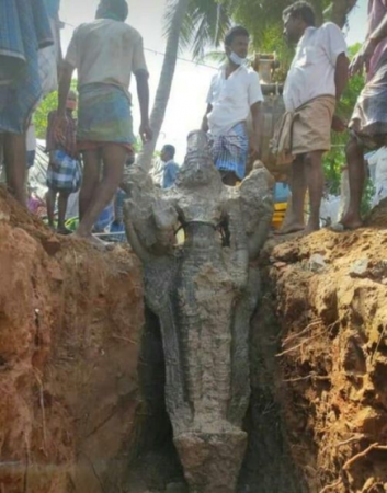 8 Feet Tall Ancient Idol of Lord Balaji Found in Tamil Nadu
