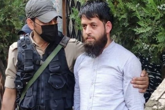 CNS News Agency Journalist Adil Farooq Caught With Grenades In Srinagar, Was Earlier Arrested In 2019