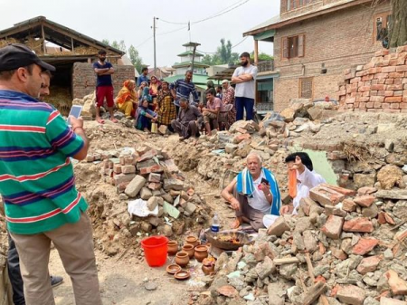 Kashmiri Pandit Laid Foundation Of New House In Balhama