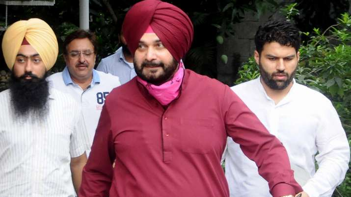 Sidhu Slams Amarinder Govt Over Sugarcane Prices, Praises BJP-ruled Haryana, UP