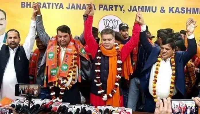 Jammu and Kashmir: Congress Leader Ghulam Nabi Azad’s Nephew Mubashir Azad Joins BJP