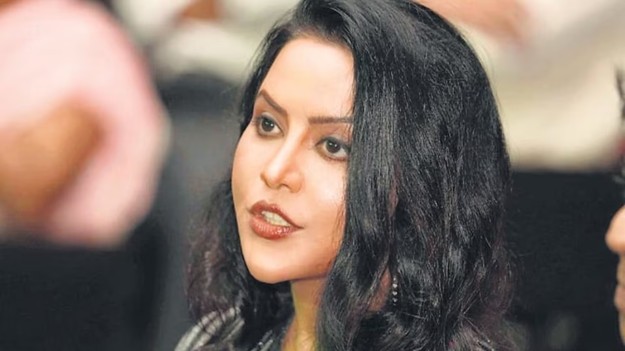 Amruta Fadnavis on VHP's Call to Ban Muslims from Garba Events